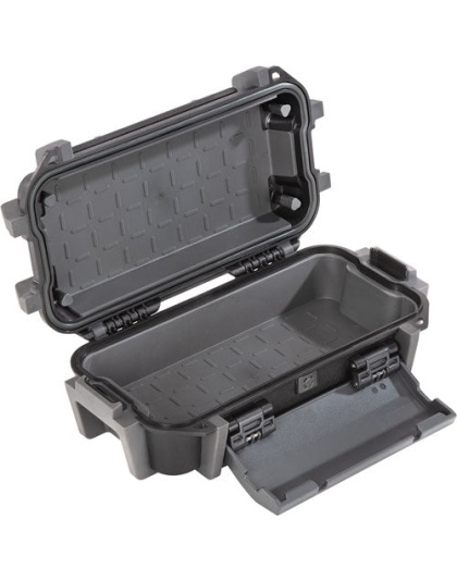 Pelican Ruck Case Medium R20 - W-divider Blk Id 7.1"x3.4"x2"<